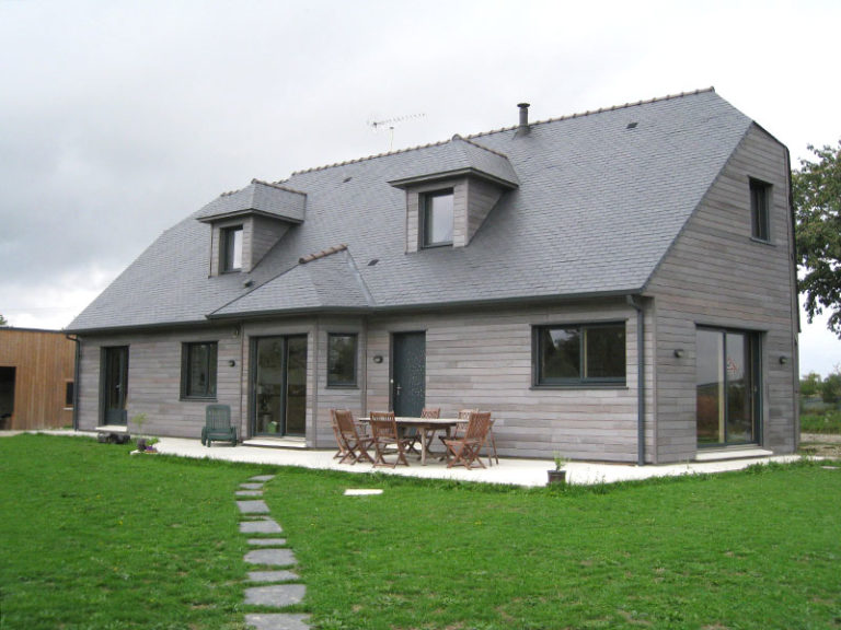 grande maison ossature bois grisée