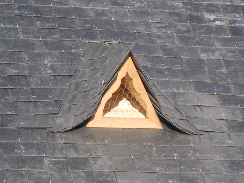 detail rénovation de toiture ardoise
