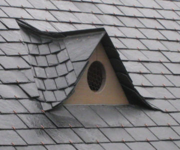 detail rénovation de toiture ardoise